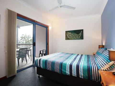 Baggies On Dutchies 9 Burbong Street Large House With Aircon Boat Parking & Waterviews - Timeshare Accommodation 3