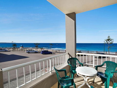 Beachcomer Unit 1 The Entrance NSW - Timeshare Accommodation 2