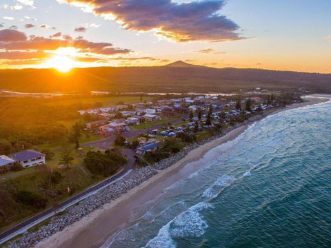 Pacifica 2 Opposite The Beach At Brooms Head - Timeshare Accommodation 5