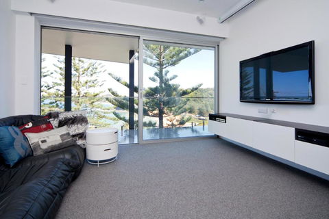 Spectacular Bilgola Beachhouse - Timeshare Accommodation 5