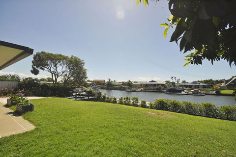 Bribie Island Canal Holiday Destination - Timeshare Accommodation 2