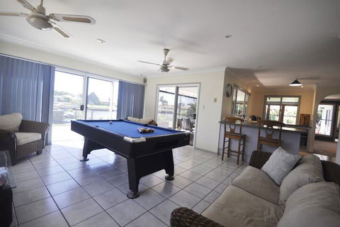 Bribie Island Canal Holiday Destination - Timeshare Accommodation 5