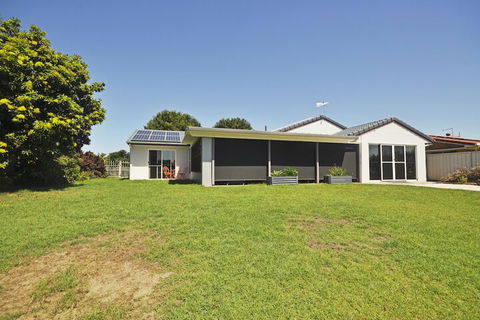 Bribie Island Canal Holiday Destination - Timeshare Accommodation 3