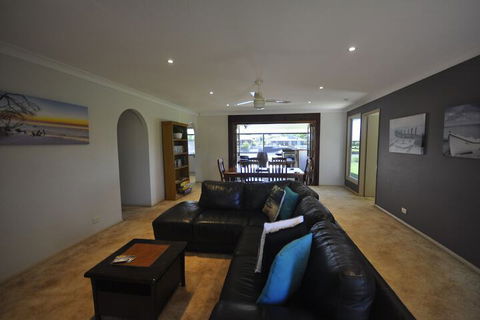 Bribie Island Canal Holiday Destination - Timeshare Accommodation 7
