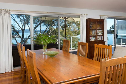 Booti Booti Lakehouse - Timeshare Accommodation 3