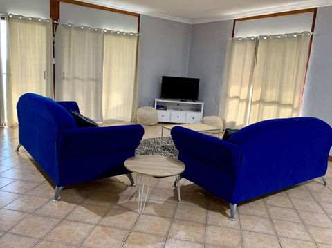 Beeâ€™s Place 3 Bedroom Home On 10 Acres Of Land With Distant Ocean Views - Timeshare Accommodation 6