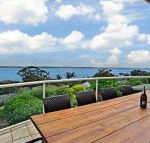 The Bay 25 Wallawa Rd huge home with aircon spectacular views  chromecast