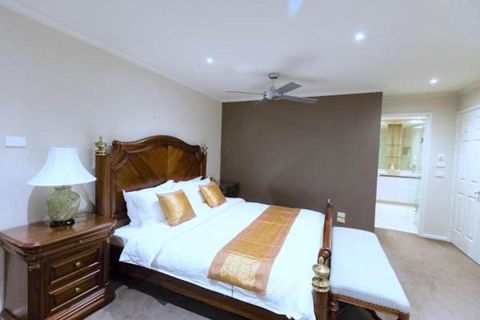 Pride Leisure Tudor House - Timeshare Accommodation 4
