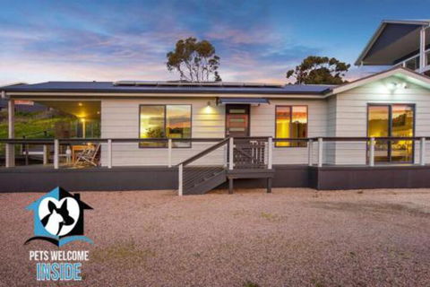 Almost New + Sea & Lake Views - Timeshare Accommodation 5
