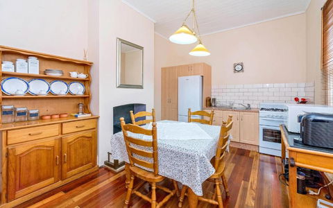 Eliza 1875 Red Brick Duplex Townhouse - Timeshare Accommodation 3
