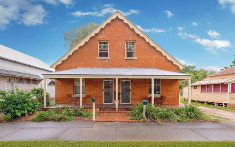 Eliza 1875 Red Brick Duplex Townhouse - Timeshare Accommodation 4