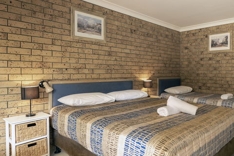 Esk Caravan Park & Motel - Timeshare Accommodation 4