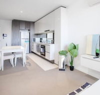 Lovely Home Close To South Cross Designer Apartment - Timeshare Accommodation