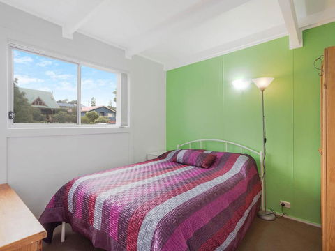 Pet Friendly Beach House At Kianga - Timeshare Accommodation 4