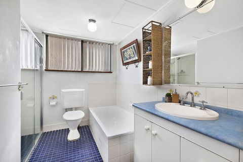 Sundowner Apartment 2 - Timeshare Accommodation 1
