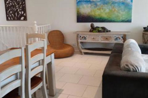 Ven & Marks Place - Timeshare Accommodation 6