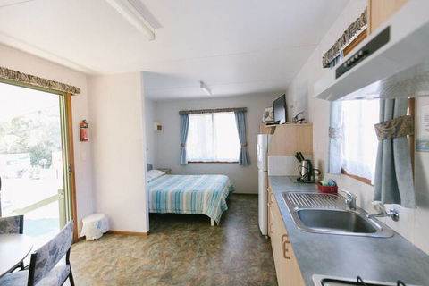 Wonboyn Cabins & Caravan Park - Timeshare Accommodation 2
