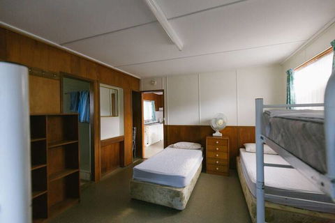 Wonboyn Cabins & Caravan Park - Timeshare Accommodation 4