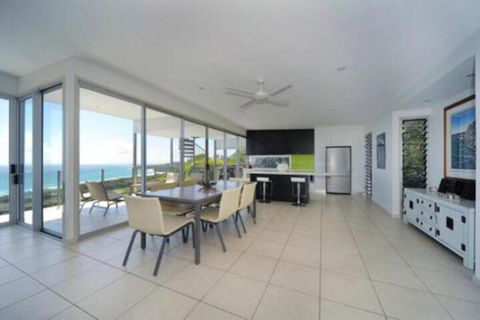 Oceanside 3 Bedrooms - Timeshare Accommodation 2