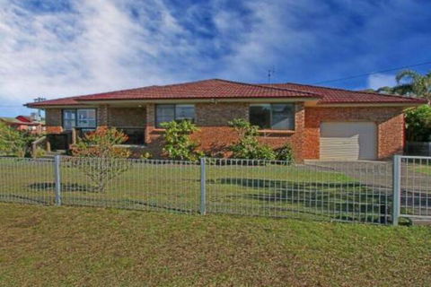 Culburra Getaway Close To Beach & Lake - Timeshare Accommodation 7