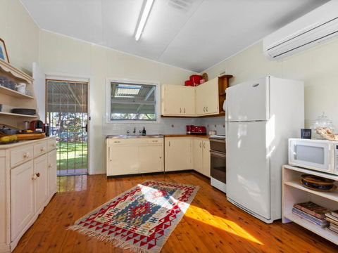 Between 2 Beaches Comfortable Private Sanctuary - Timeshare Accommodation 3