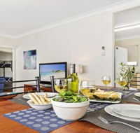 Summer Breeze clean  simple 200m to beach - Timeshare Accommodation
