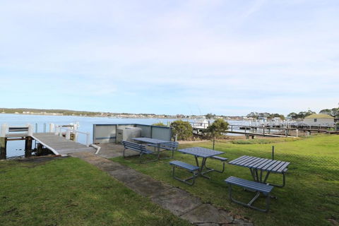 Waterfront Cottages - Timeshare Accommodation 4
