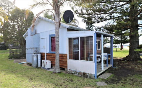 Waterfront Cottages - Timeshare Accommodation 6