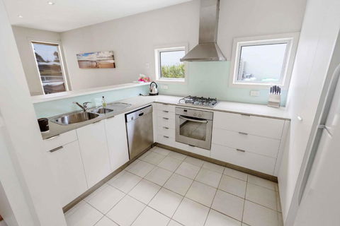 Beach 2 Waterfront Villa & Beach - Timeshare Accommodation 6