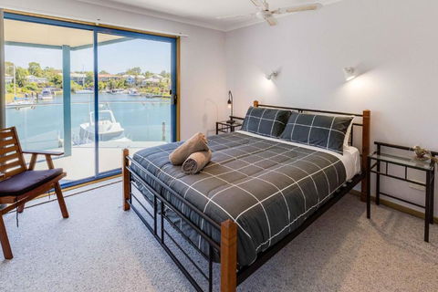 Locanda Canal Frontage With Jetty - Timeshare Accommodation 4