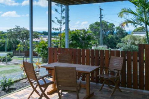 Blue Water Retreat Downstairs - Timeshare Accommodation 2