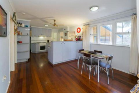 Lovely Torquay Cottage - Timeshare Accommodation 7
