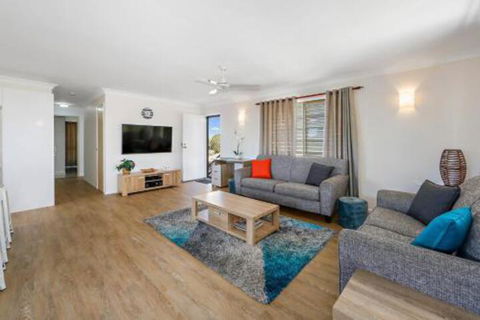 Comfy & Cosy (Upstairs) - Timeshare Accommodation 0