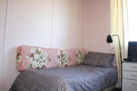 Cozy Beach Weekender - Timeshare Accommodation 3