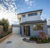 Trendy Sweet Home In Blackburn South - Timeshare Accommodation