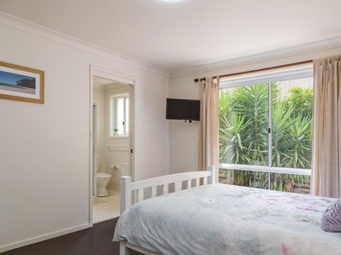 Lovely Modern Villa Amidst Peaceful Surroundings - Timeshare Accommodation 1