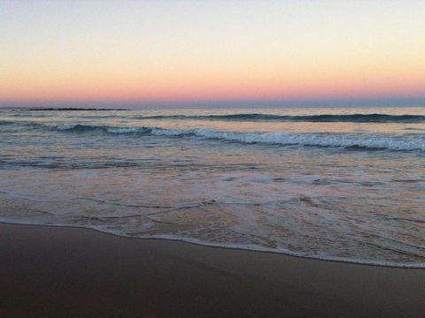 Wonky Pine Beach House NARRWALLEE 4 Bedroom - Timeshare Accommodation 5