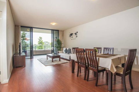 Lovely Apartment In Gordon Near Train Station - Timeshare Accommodation 4