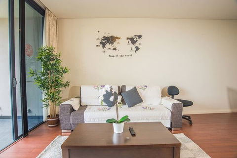 Lovely Apartment In Gordon Near Train Station - Timeshare Accommodation 7