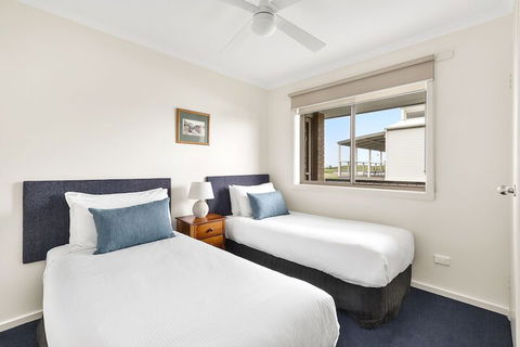 Marine Cove Resort - Timeshare Accommodation 4