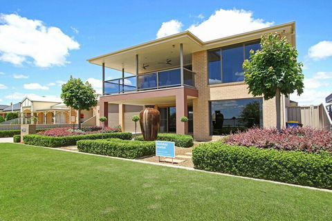The Grand Holiday House - Timeshare Accommodation 1