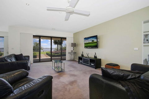 The Grand Holiday House - Timeshare Accommodation 3