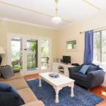 Love Shack 1 Bedroom Cosy Cottage! - Timeshare Accommodation 0