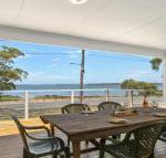 Bellevue overlooking serene Lake Woolumboola - Timeshare Accommodation