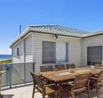 Blue Horizon beachfront with fireplace - Timeshare Accommodation