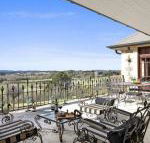 Kilburn views as far as the eyes can see - Timeshare Accommodation