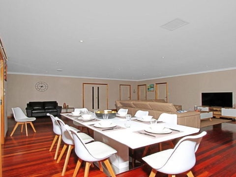 Sandlewood Breeze Spacious Entertainer - Timeshare Accommodation 2