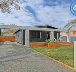 Shady Palms modern beach house with studio - Timeshare Accommodation