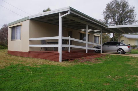 Deniliquin Pioneer Tourist Park - Timeshare Accommodation 0