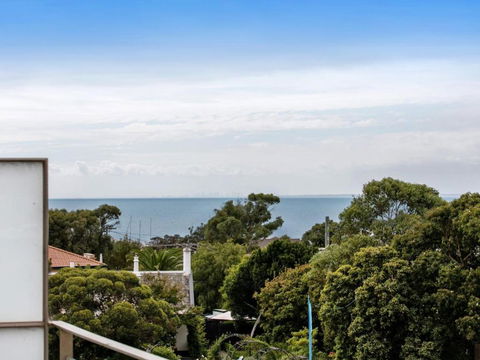 NORTH POINT RETREAT MORNINGTON - Timeshare Accommodation 1